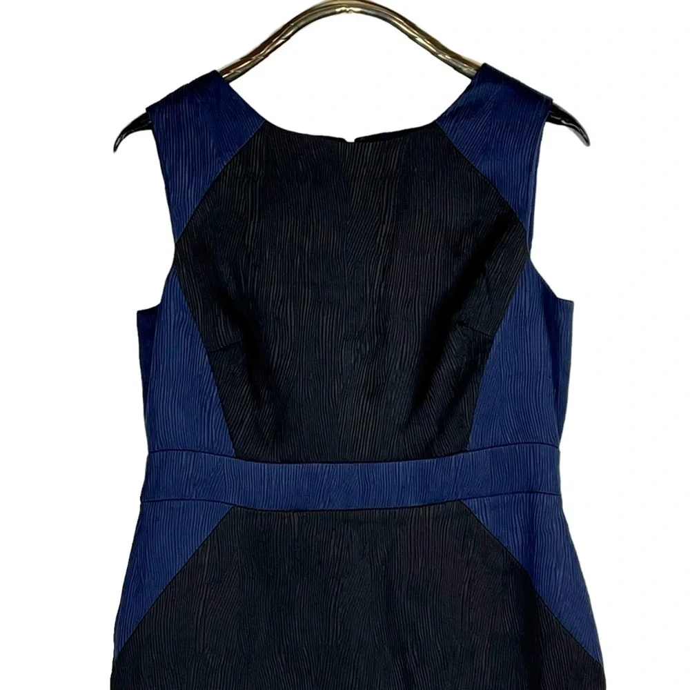 ADRIANNA PAPELL TEXTURED JACQUARD COLORBLOCK SLEEVELESS BLACK BLUE SHEATH DRESS